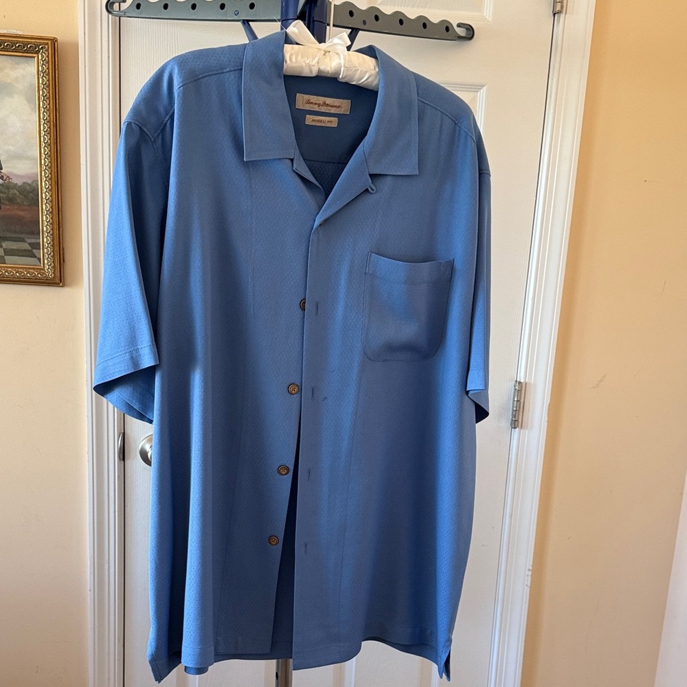 Tommy Bahama Men's Light Blue Button Down Shirt